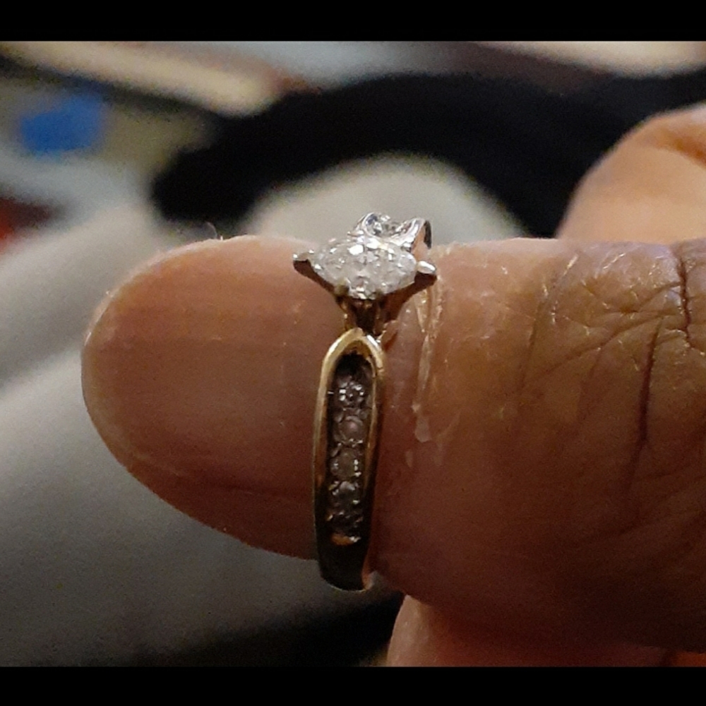 14k Gold Diamond ring